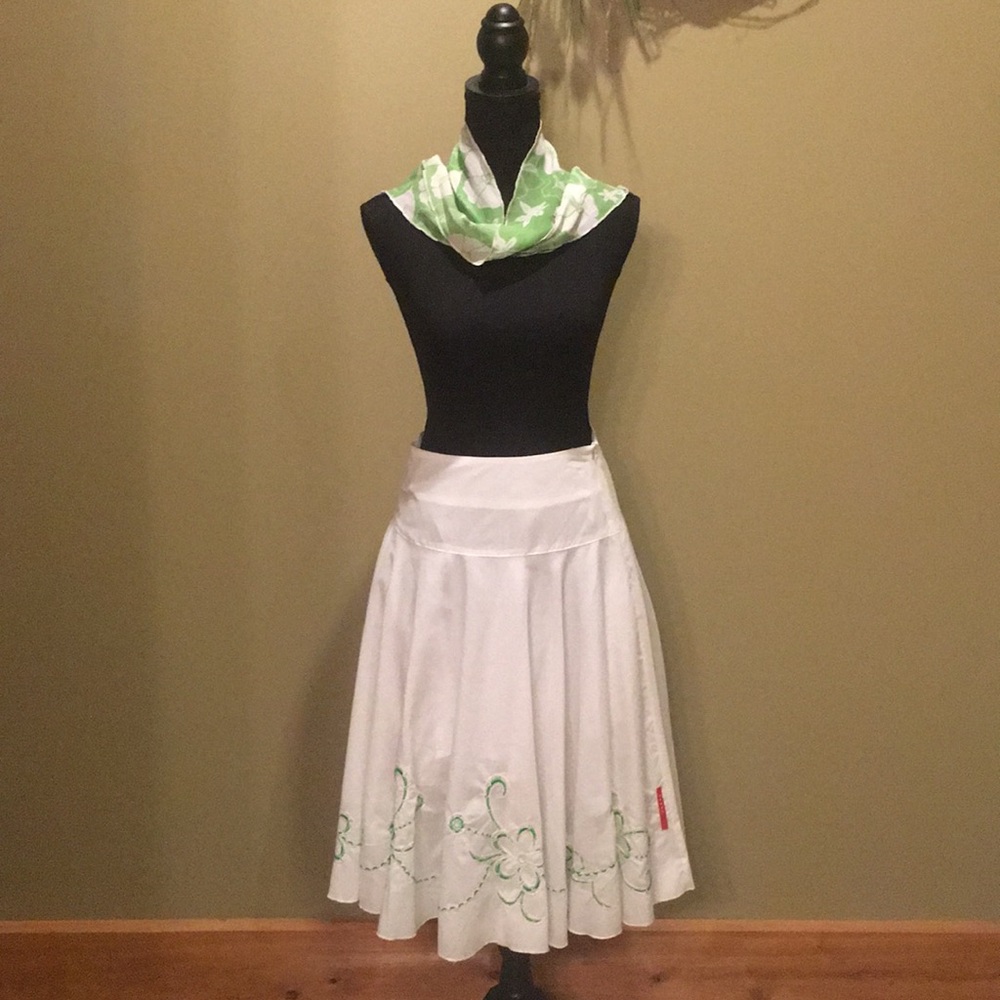 White embroidered skirt